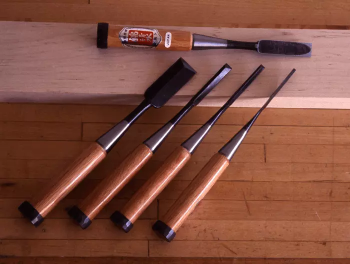 Umeki-Oire-Nomi Dovetail Chisels