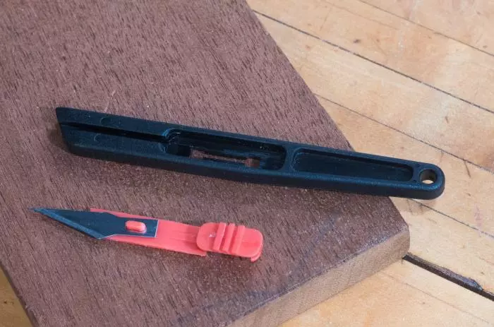 Zona Retractable Knife Set With 6 Blades - Image 4